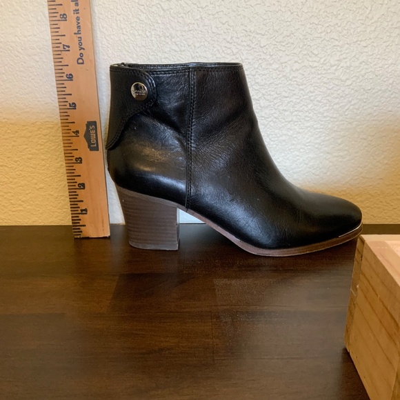 Coach Waldorf Booties Black Size 7 Ankle Boots Zipper Heels - Picture 8 of 16